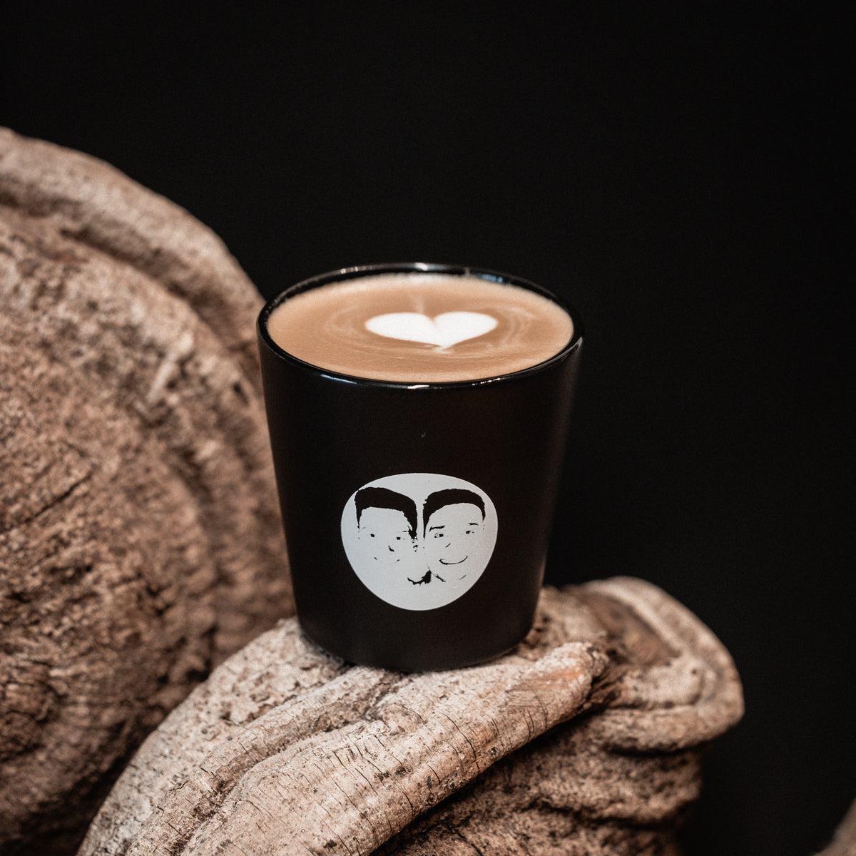 Der zwei Kaffeebrüder Becher